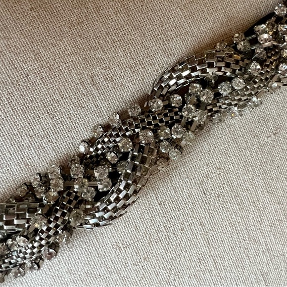 Silver jeweled headband - Picture 3 of 8